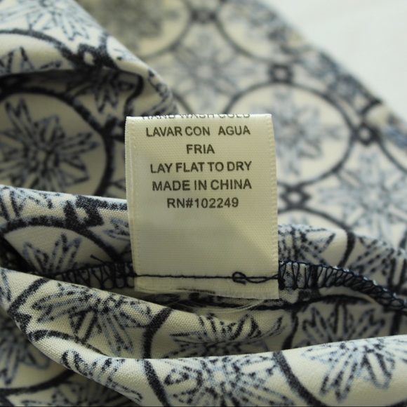 Skies Are Blue Tile Print Key-Hole Blouse - Picture 7 of 7